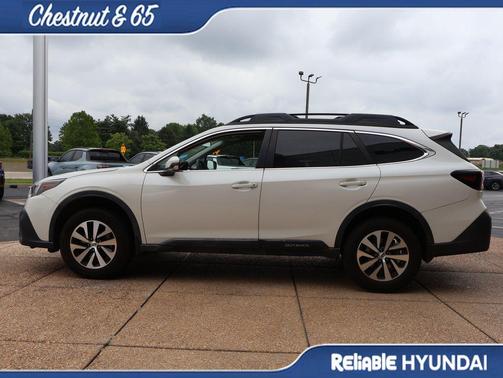 Crystal White Pearl 2020 Subaru Outback Premium