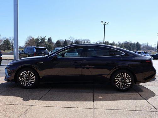 Carbon Blue 2026 Hyundai SONATA Hybrid SE