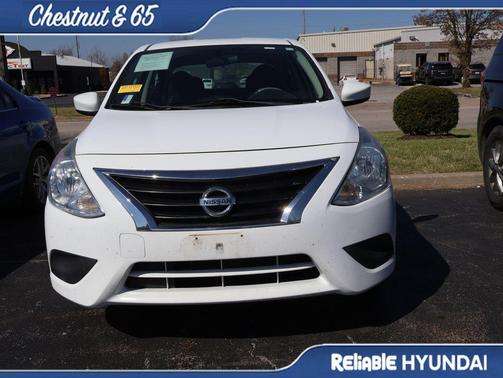 2016 Nissan Versa 1.6 S