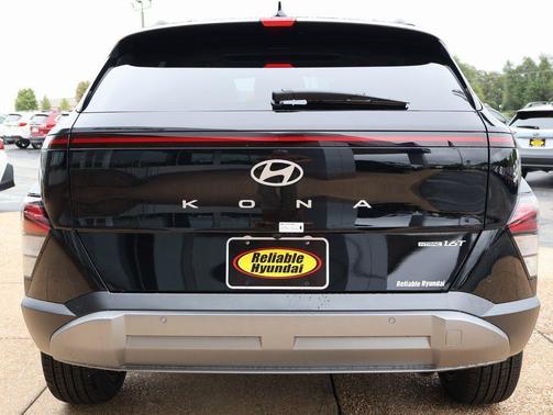 Abyss Black Pearl 2026 Hyundai KONA Limited