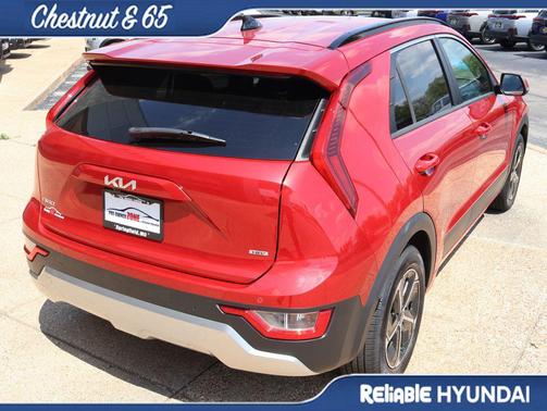 Runway Red 2023 Kia Niro EX