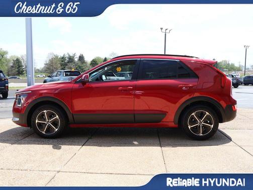Runway Red 2023 Kia Niro EX