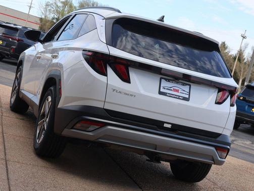 Serenity White Pearl 2025 Hyundai TUCSON SEL