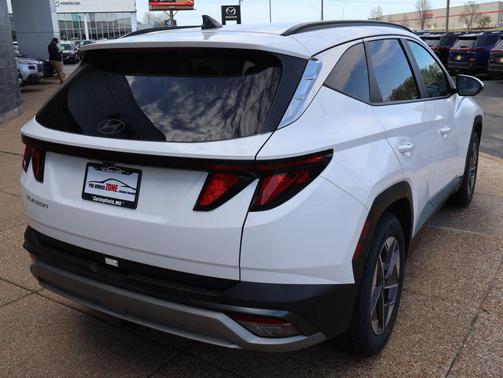 Serenity White Pearl 2025 Hyundai TUCSON SEL