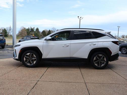 Serenity White Pearl 2025 Hyundai TUCSON SEL