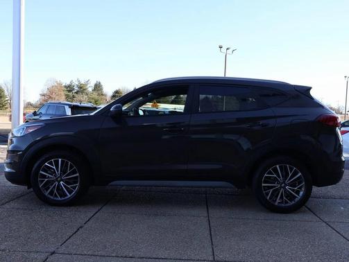 2019 Hyundai TUCSON SE