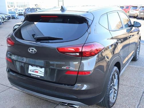 2019 Hyundai TUCSON SE