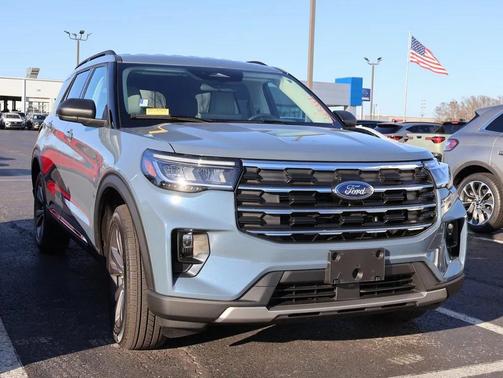 2025 Ford Explorer Active