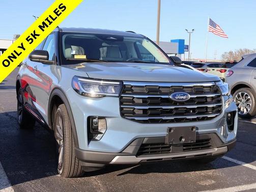 2025 Ford Explorer Active