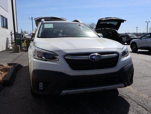 2020 Subaru Outback Touring XT