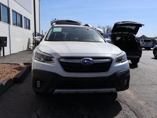 2020 Subaru Outback Touring XT