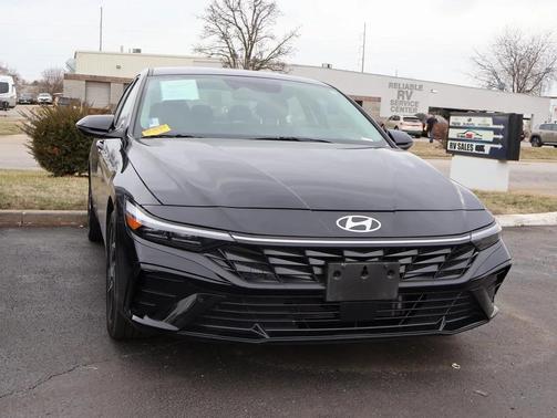2024 Hyundai ELANTRA HEV Limited