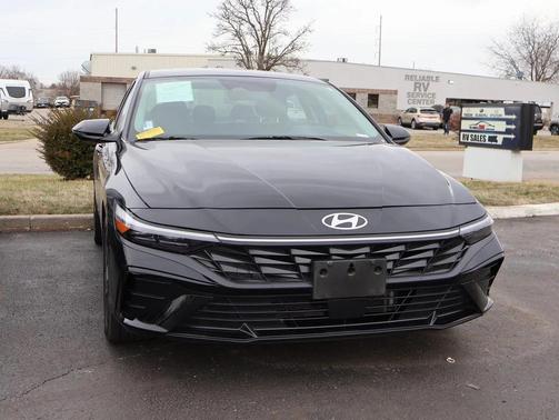 2024 Hyundai ELANTRA HEV Limited