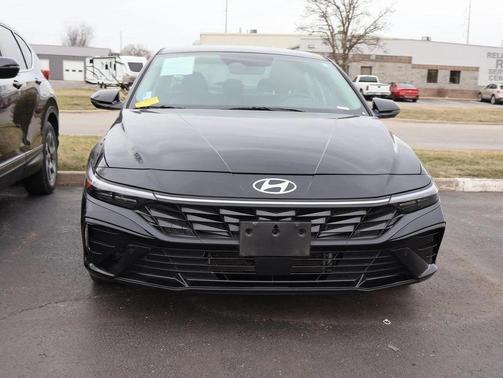 2024 Hyundai ELANTRA HEV Limited