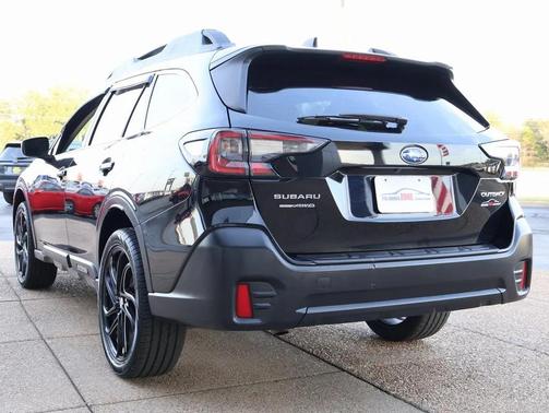 2021 Subaru Outback Base