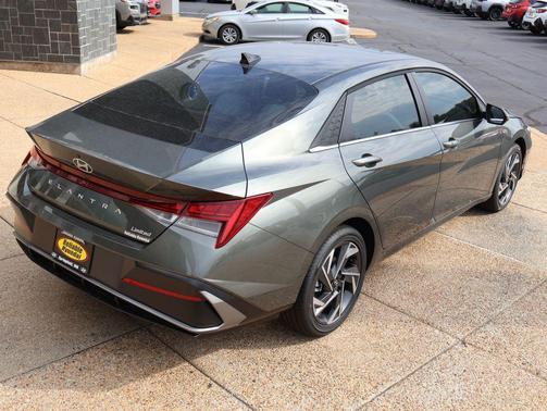 Amazon Gray 2026 Hyundai ELANTRA Limited