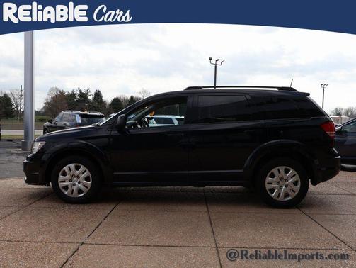 Pitch Black 2020 Dodge Journey SE Value