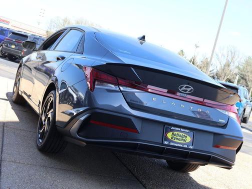 2026 Hyundai ELANTRA HEV SEL Sport