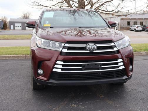 Ooh La La Rouge Mica 2017 Toyota Highlander Limited