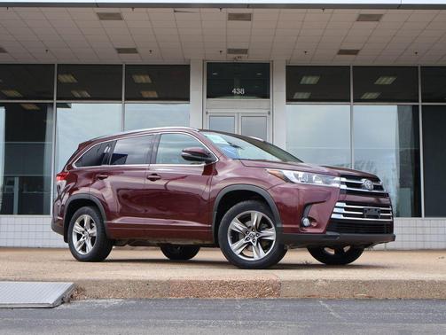 Ooh La La Rouge Mica 2017 Toyota Highlander Limited