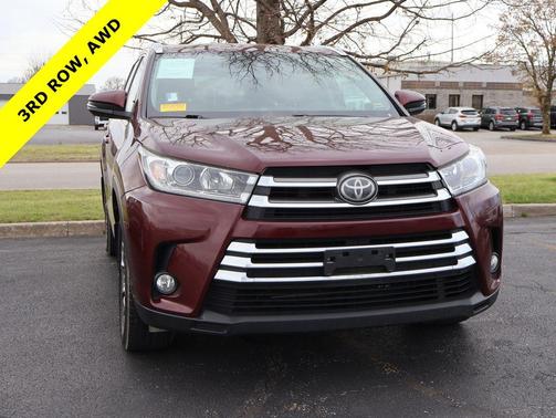 Ooh La La Rouge Mica 2017 Toyota Highlander Limited