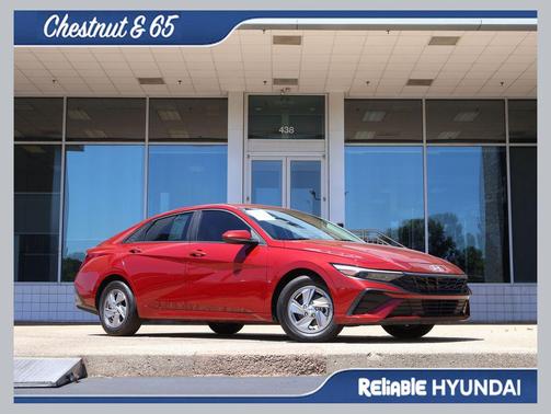 Ultimate Red 2025 Hyundai ELANTRA SE