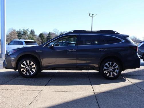 2023 Subaru Outback Touring
