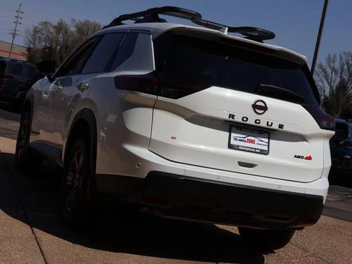 2025 Nissan Rogue Rock Creek