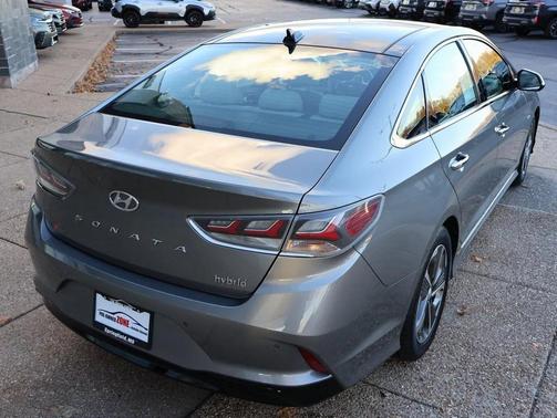 2019 Hyundai SONATA Hybrid Limited
