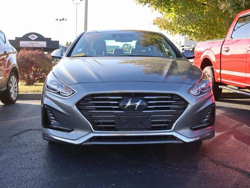 2019 Hyundai SONATA Hybrid Limited