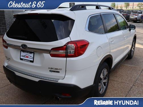 Crystal White Pearl 2021 Subaru Ascent Premium 8-Passenger
