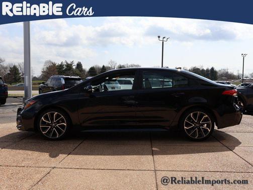 Black Sand Pearl 2020 Toyota Corolla SE