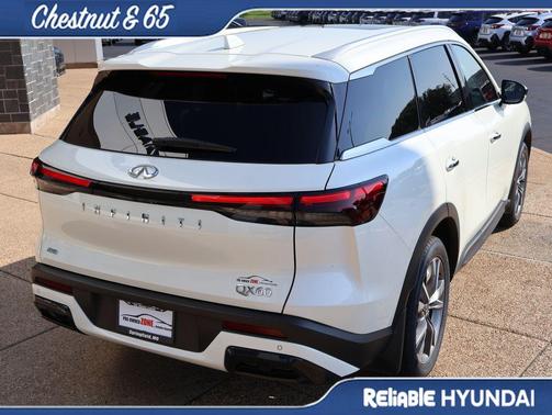 Majestic White 2024 INFINITI QX60 Luxe