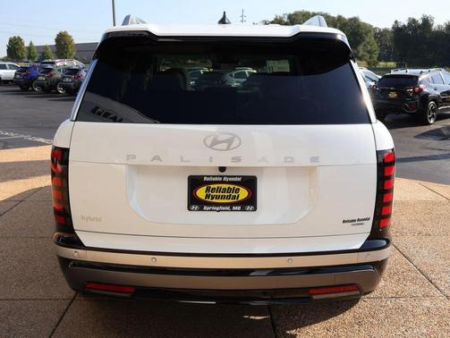 Creamy White Pearl 2027 Hyundai Palisade Hybrid Limited 7P