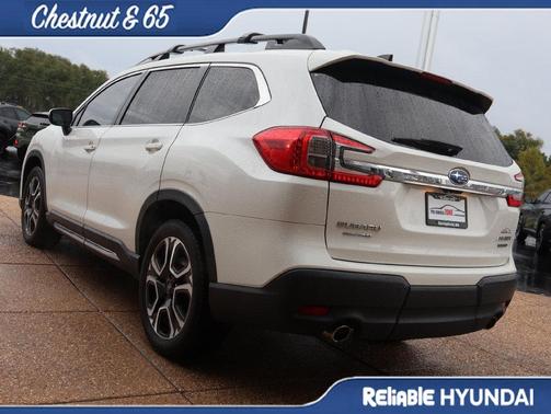 Crystal White Pearl 2023 Subaru Ascent Limited 8-Passenger