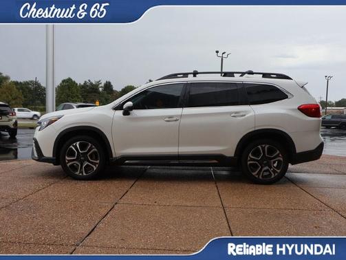 Crystal White Pearl 2023 Subaru Ascent Limited 8-Passenger