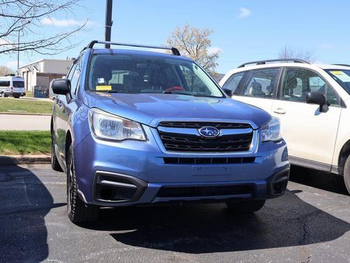 Quartz Blue Pearl 2017 Subaru Forester 2.5i