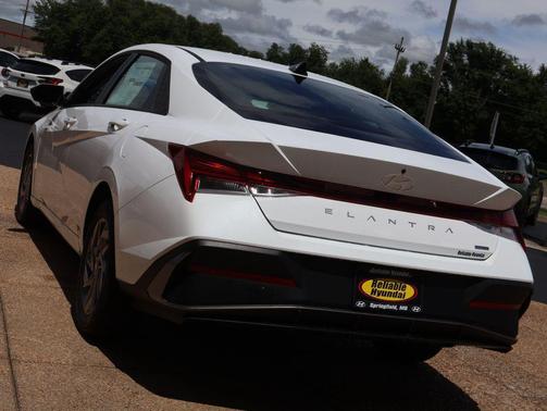 Serenity White Pearl 2026 Hyundai ELANTRA HEV Blue