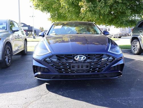 2022 Hyundai SONATA Limited