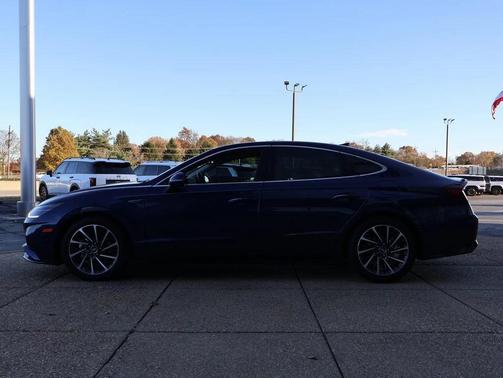 2022 Hyundai SONATA Limited