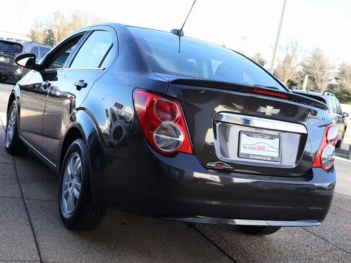 2016 Chevrolet Sonic LT