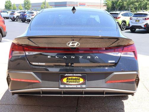 Abyss Black 2026 Hyundai ELANTRA HEV SEL Sport