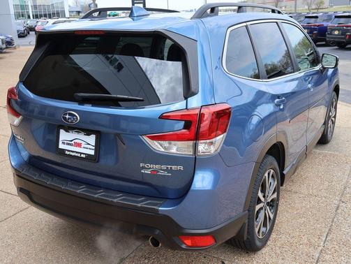 Horizon Blue Pearl 2023 Subaru Forester Limited