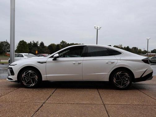 2026 Hyundai SONATA SEL