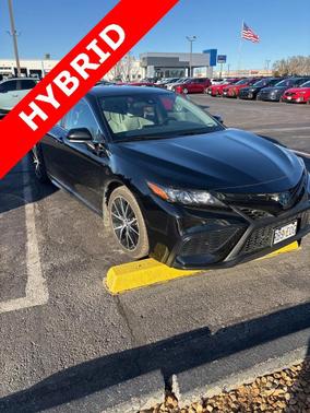 2022 Toyota Camry SE