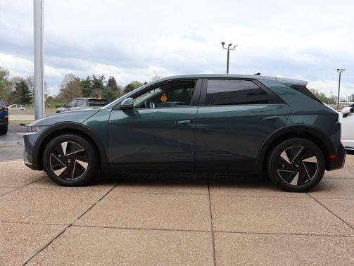 Digital Teal 2026 Hyundai IONIQ 5 SE