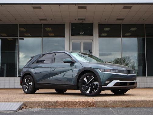 Digital Teal 2026 Hyundai IONIQ 5 SE