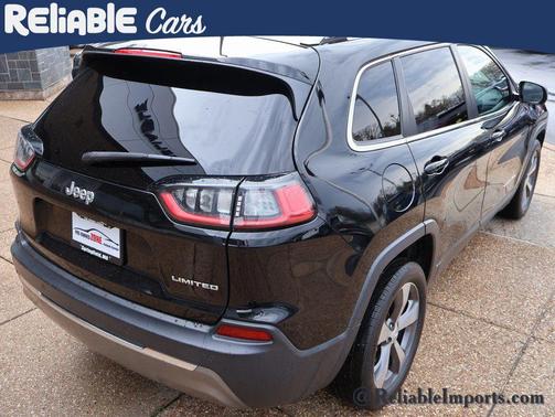 Diamond Black Crystal Pearlcoat 2020 Jeep Cherokee Limited