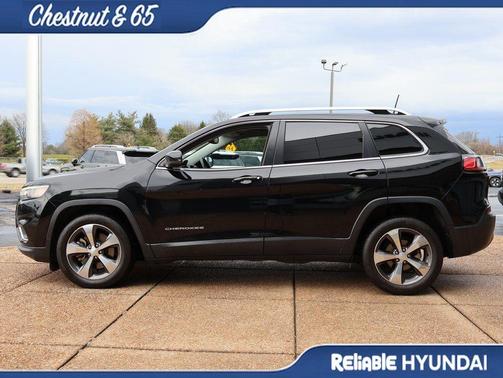 Diamond Black Crystal Pearlcoat 2020 Jeep Cherokee Limited