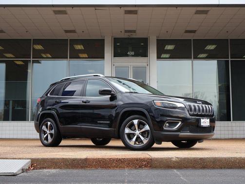 Diamond Black Crystal Pearlcoat 2020 Jeep Cherokee Limited